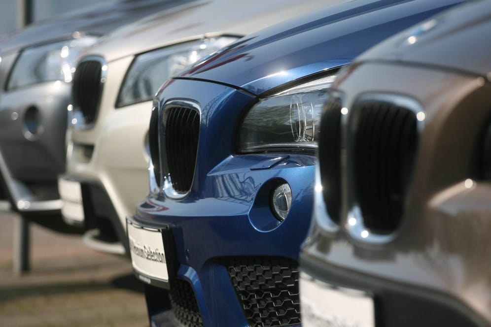 BMW-Wagen (Symbolbild): Der BMW-Konzern rutscht in die Verlustzone.