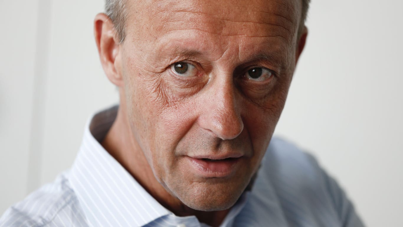 Friedrich Merz: "Wir brauchen endlich WLAN in jeder Schule."