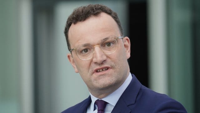 Ordnet Testpflicht für Rückkehrer aus Risikogebieten ab Samstag an: Jens Spahn (CDU), Bundesminister für Gesundheit.