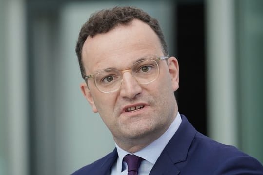 Ordnet Testpflicht für Rückkehrer aus Risikogebieten ab Samstag an: Jens Spahn (CDU), Bundesminister für Gesundheit.