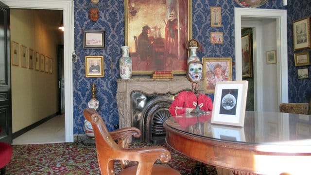 Der blaue Salon im James-Ensor-Haus.