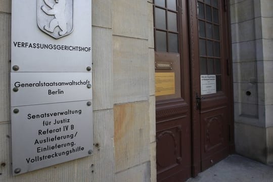 Auch auf Bundesebene wächst die Besorgnis, dass es in der Berliner Justiz an der nötigen Unabhängigkeit mangeln könnte.