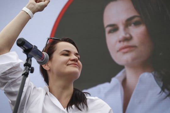 Swetlana Tichanowskaja kandidiert bei der Präsidentenwahl in Belarus.