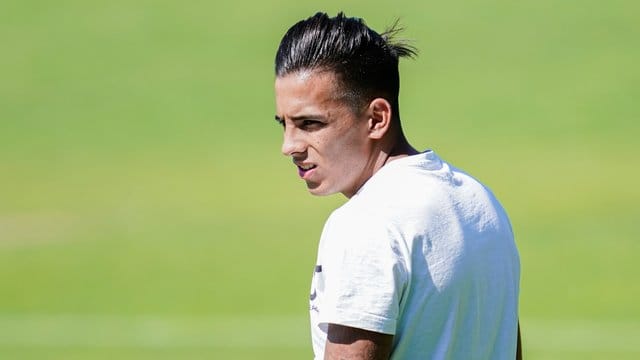 Wird von Eintracht Frankfurt in die zweite Liga an den FC St. Wird von Eintracht Frankfurt in die zweite Liga an den FC St.