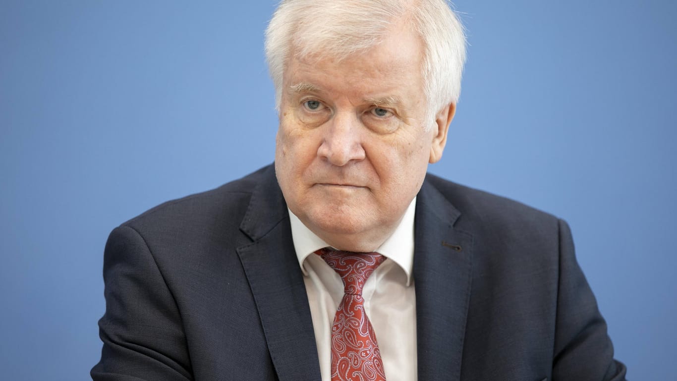 Bundesinnenminister Horst Seehofer (CSU): "Bundeseinheitlichkeit nicht gewahrt".