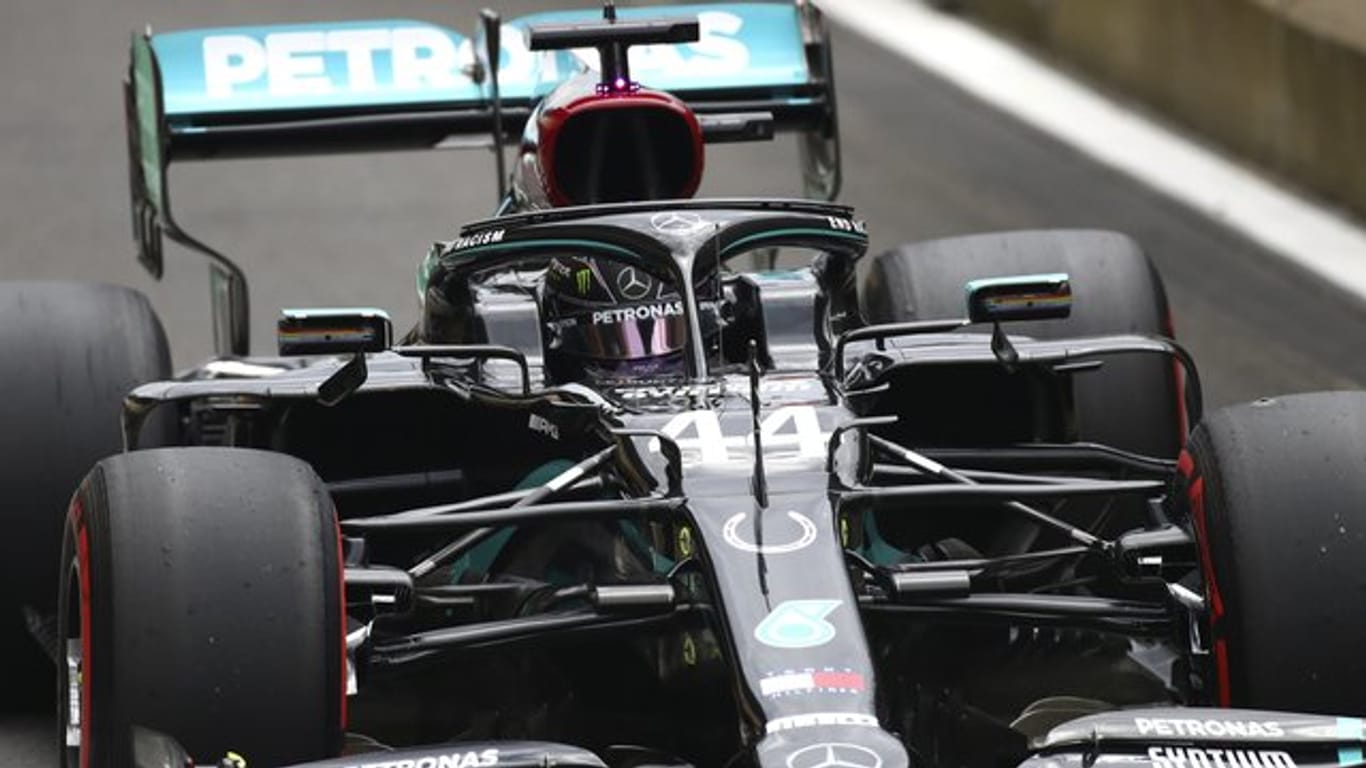 Nicht einzuholen: Lewis Hamilton fährt im Training Tagesbestzeit.
