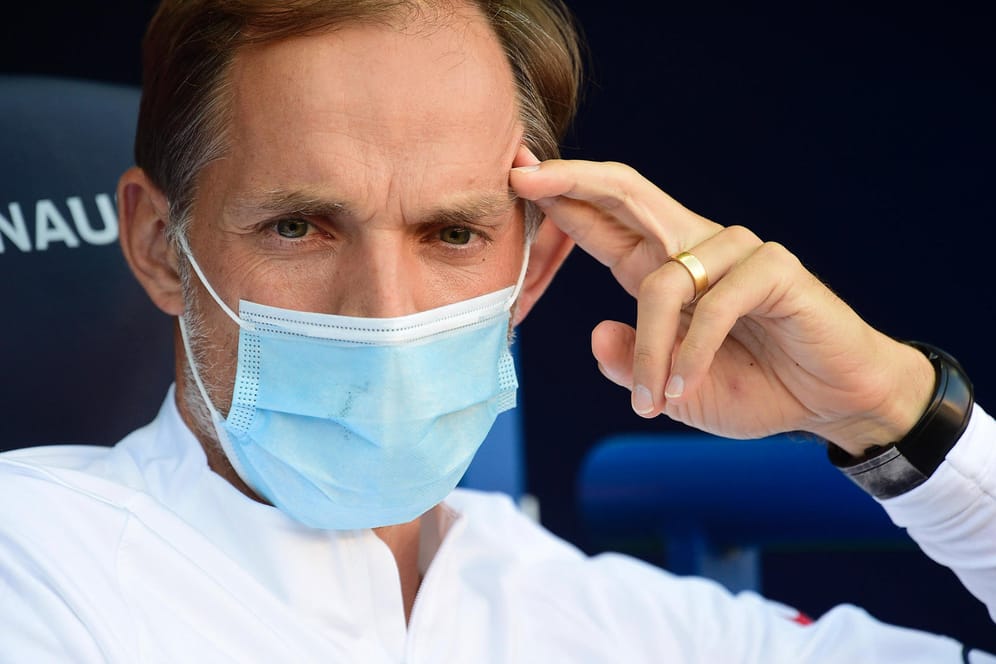 Thomas Tuchel: Der Paris-Trainer verletzte sich im Training.