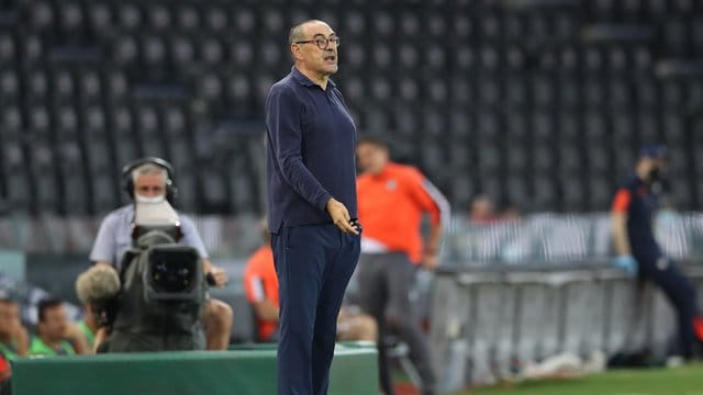 Steht nach dem Aus in der Champions League in der Kritik: Maurizio Sarri, Trainer von Juventus Turin.