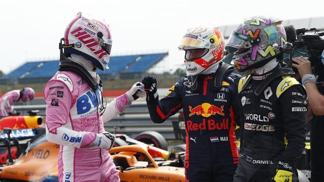 Nico Hülkenberg (l-r) geht von Startplatz drei ins Rennen - Max Verstappen und Daniel Ricciardo gratulieren.