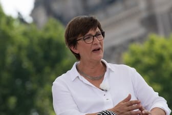 Die SPD-Bundesvorsitzende Saskia Esken im ARD-"Sommerinterview".