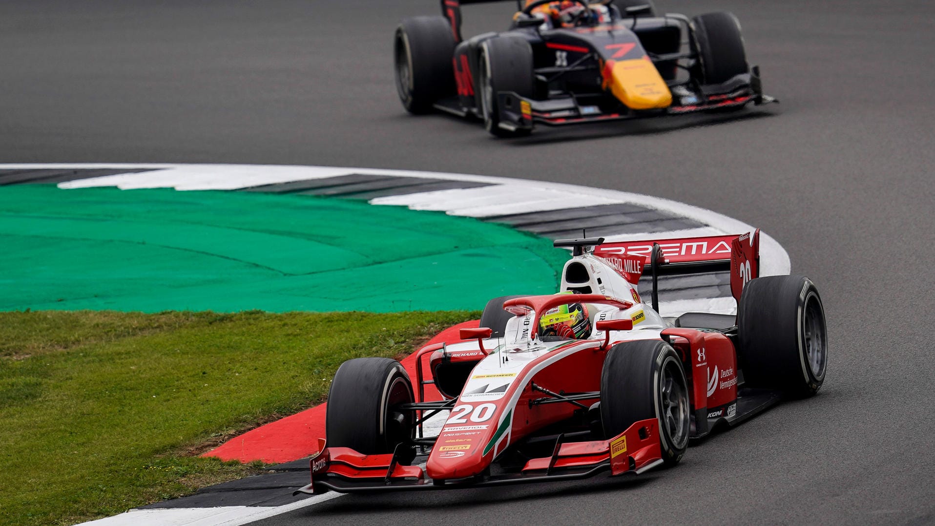 Starke Vorstellung: Mick Schumacher (vorn) auf der Stecke in Silverstone.