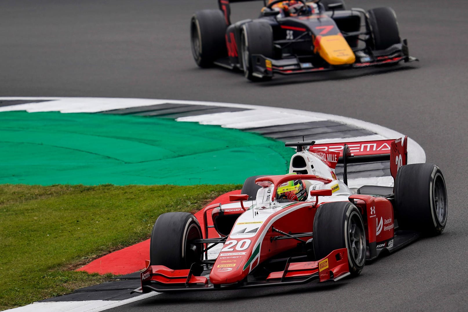 Starke Vorstellung: Mick Schumacher (vorn) auf der Stecke in Silverstone.