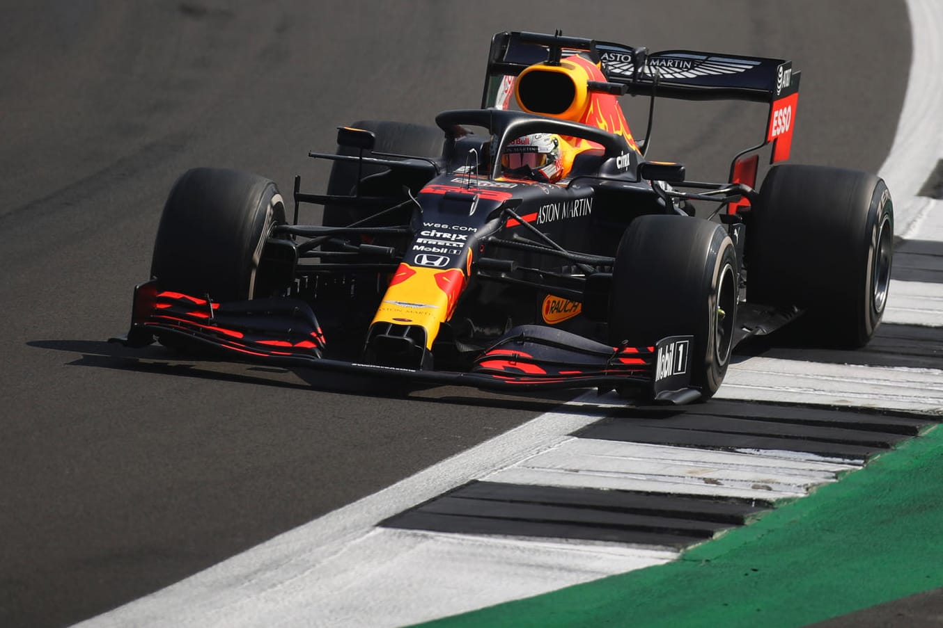 Erster Saisonsieg: Max Verstappen auf der Strecke in Silverstone.