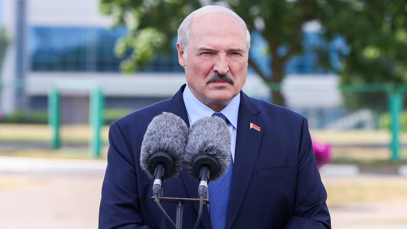 Alexander Lukaschenko: Der Autokrat regiert das Land seit 26 Jahren mit harter Hand.
