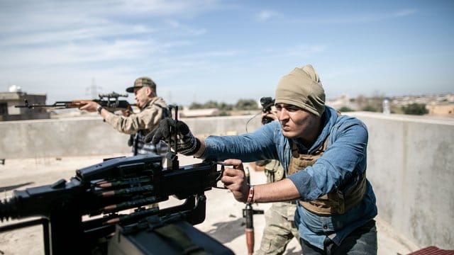 In Libyen herrscht seit dem Sturz von Langzeitherrscher Muammar al-Gaddafi im Jahr 2011 Bürgerkrieg. In Libyen herrscht seit dem Sturz von Langzeitherrscher Muammar al-Gaddafi im Jahr 2011 Bürgerkrieg.