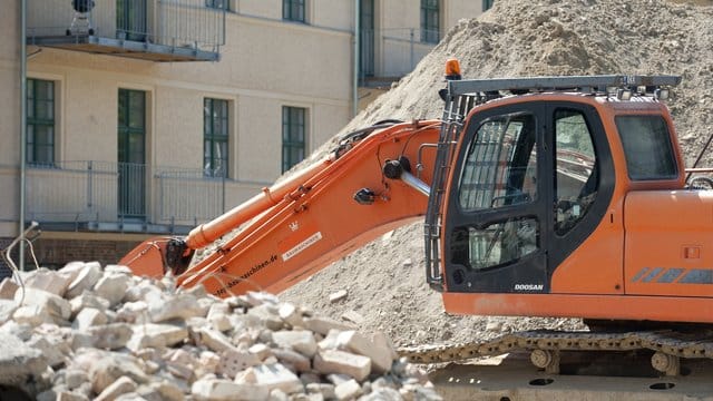 Wenn vor der eigenen Haustür gebaut wird, ist das laut und nervig.