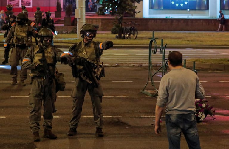 Proteste in Minsk: Sicherheitskräfte haben erneut mit harter Hand bei den Protesten zugegriffen.