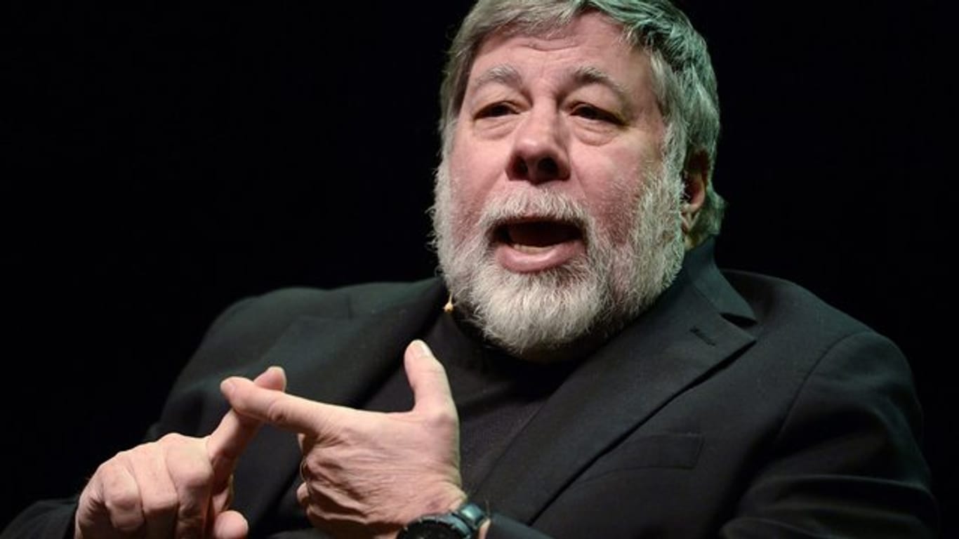 Apple-Mitbegründer Steve Wozniak spricht bei einer Diskussion beim Worldwebforum.
