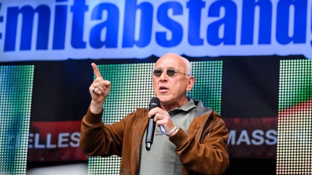 Konzertveranstalter Marek Lieberberg hält an seinen Plänen fest.