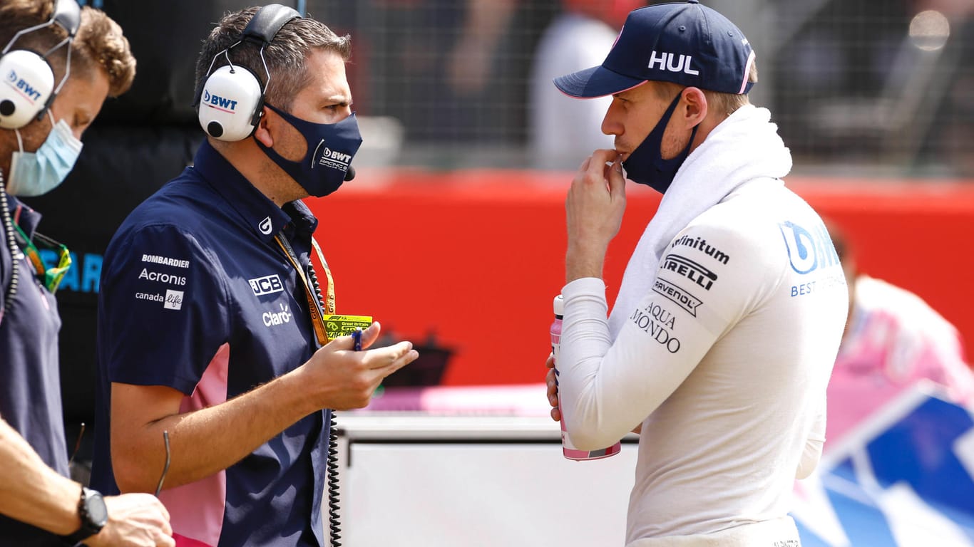 Erfahrener F1-Pilot: Nico Hülkenberg (r.) hat beim Team Racing Point zuletzt Sergio Perez vertreten und dabei überzeugt. Erfahrener F1-Pilot: Nico Hülkenberg (r.) hat beim Team Racing Point zuletzt Sergio Perez vertreten und dabei überzeugt.