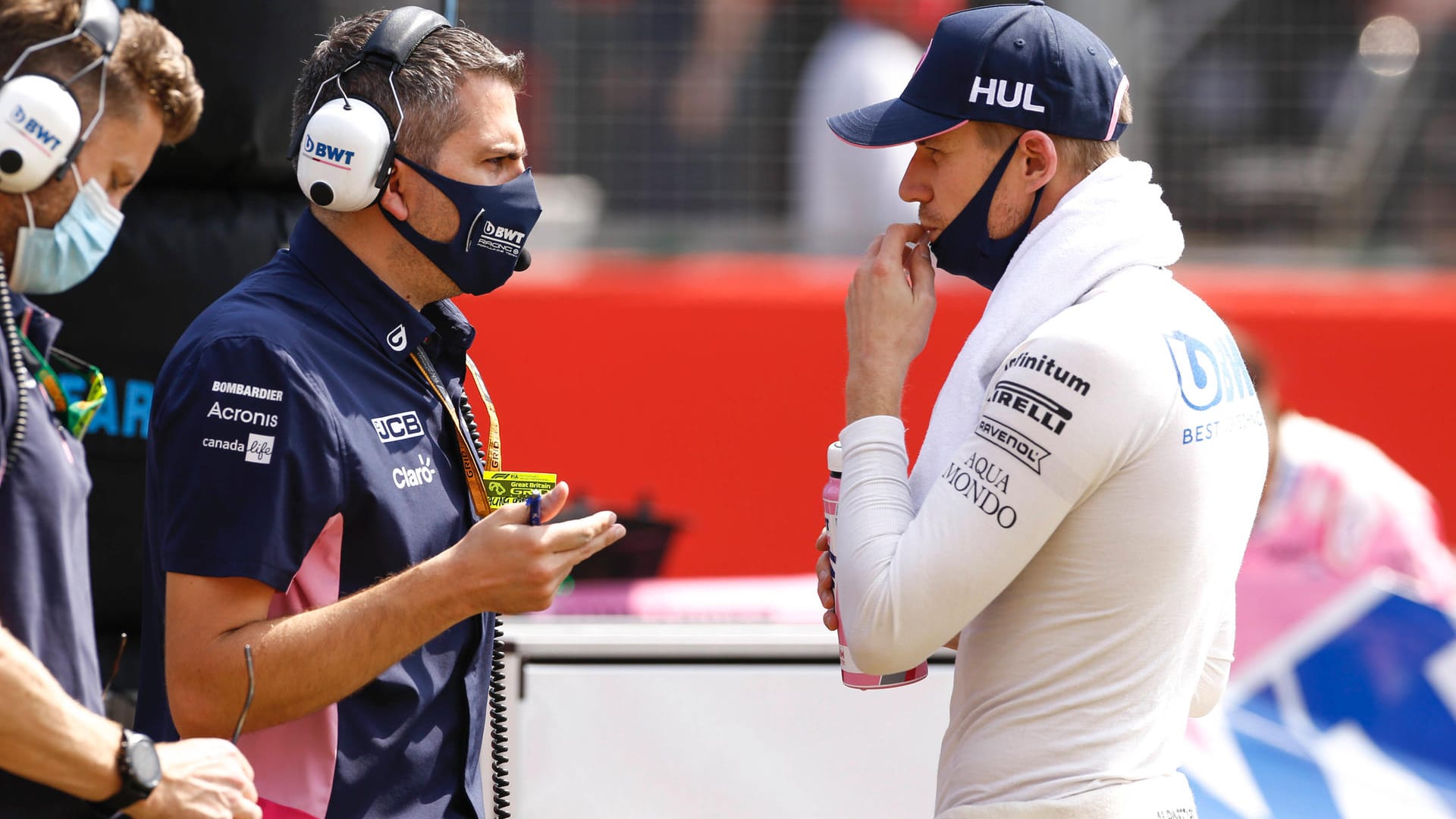 Erfahrener F1-Pilot: Nico Hülkenberg (r.) hat beim Team Racing Point zuletzt Sergio Perez vertreten und dabei überzeugt.