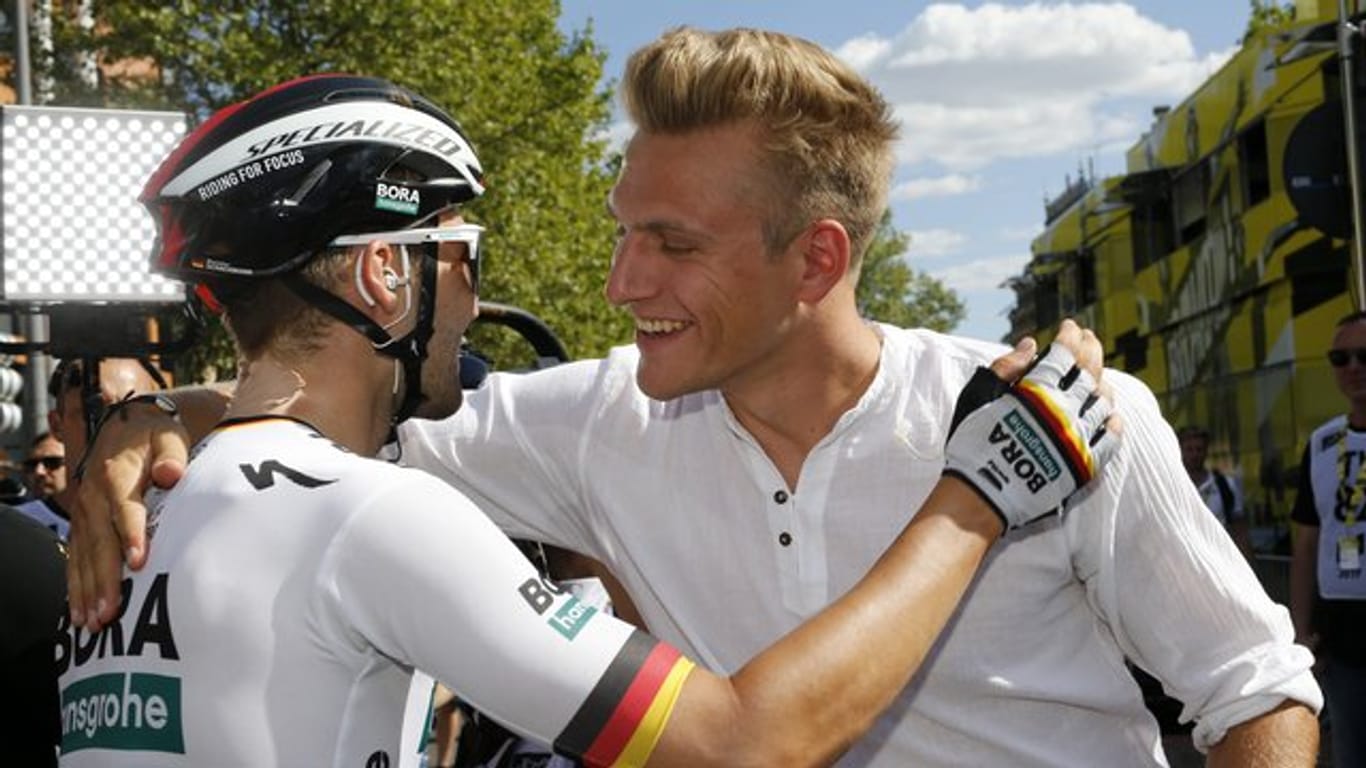 Ex-Sprintstar und aktueller Meister vereint: Marcel Kittel (r) und Maximilian Schachmann.