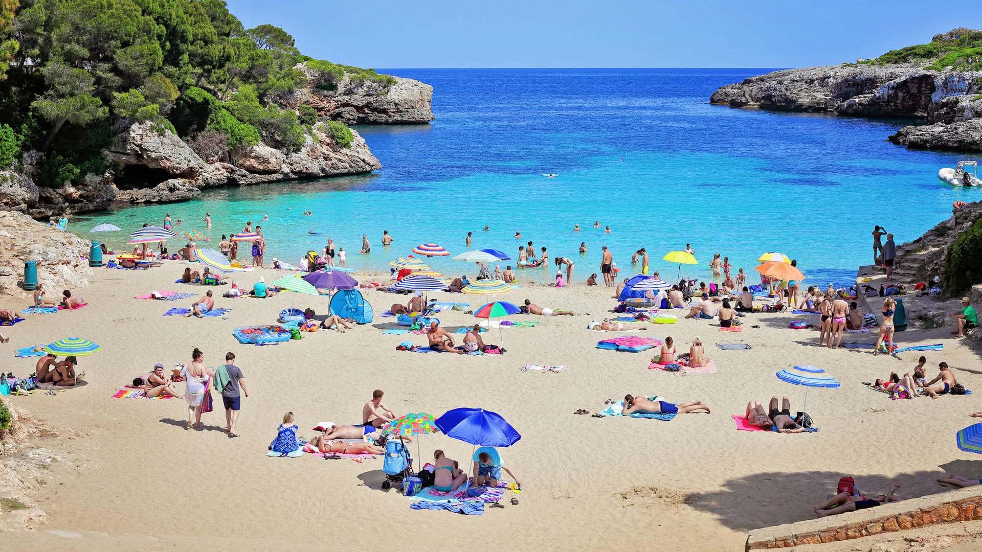 Neuinfektionen in Spanien: Nach Angaben des Deutschen Reiseverbandes (DRV) zählen auch in Corona-Zeiten die Balearen zu den Topzielen.