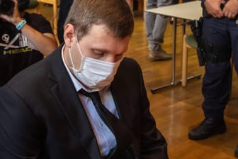 Der Angeklagte im Prozess um den Fünffach-Mord von Kitzbühel: Er muss mindestens 15 Jahre hinter Gitter.