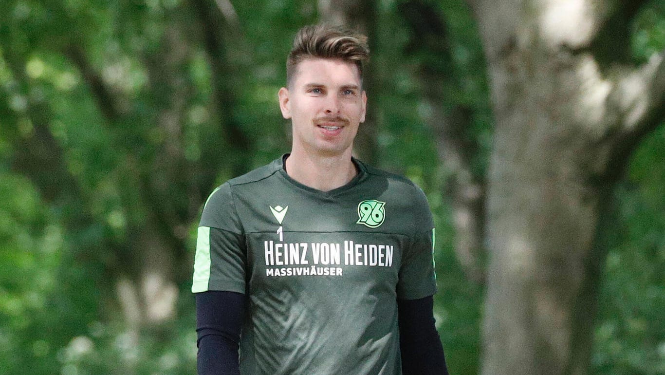 Ron-Robert Zieler: Der Weltmeister von 2014 stand zuletzt für Hannover 96 in der 2. Bundesliga zwischen den Pfosten.