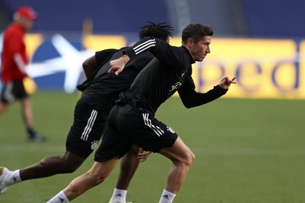 Der FC Bayern München setzt auf die Torjäger-Qualitäten von Robert Lewandowski.