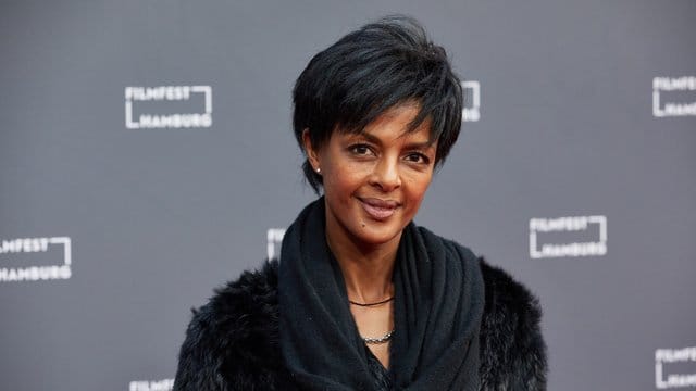 "Wir können und müssen Impulse setzen, dass Statuten und Richtlinien für die Filmlandschaft neu festgelegt werden", sagt Dennenesch Zoudé. "Wir können und müssen Impulse setzen, dass Statuten und Richtlinien für die Filmlandschaft neu festgelegt werden", sagt Dennenesch Zoudé.