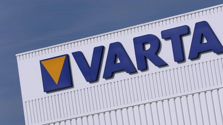 Varta-Zentrale in Ellwangen (Symbolbild): Das Unternehmen profitiert vom Boom kabelloser Kopfhörer.