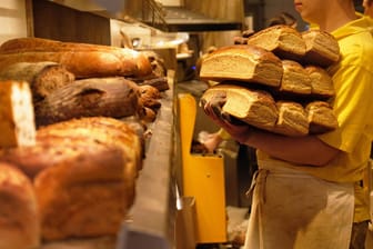 Backwaren (Symbolbild): Eine Bäckereikette aus Hessen hat auf eine rassistische Beleidigung reagiert – und viel Zuspruch bekommen.