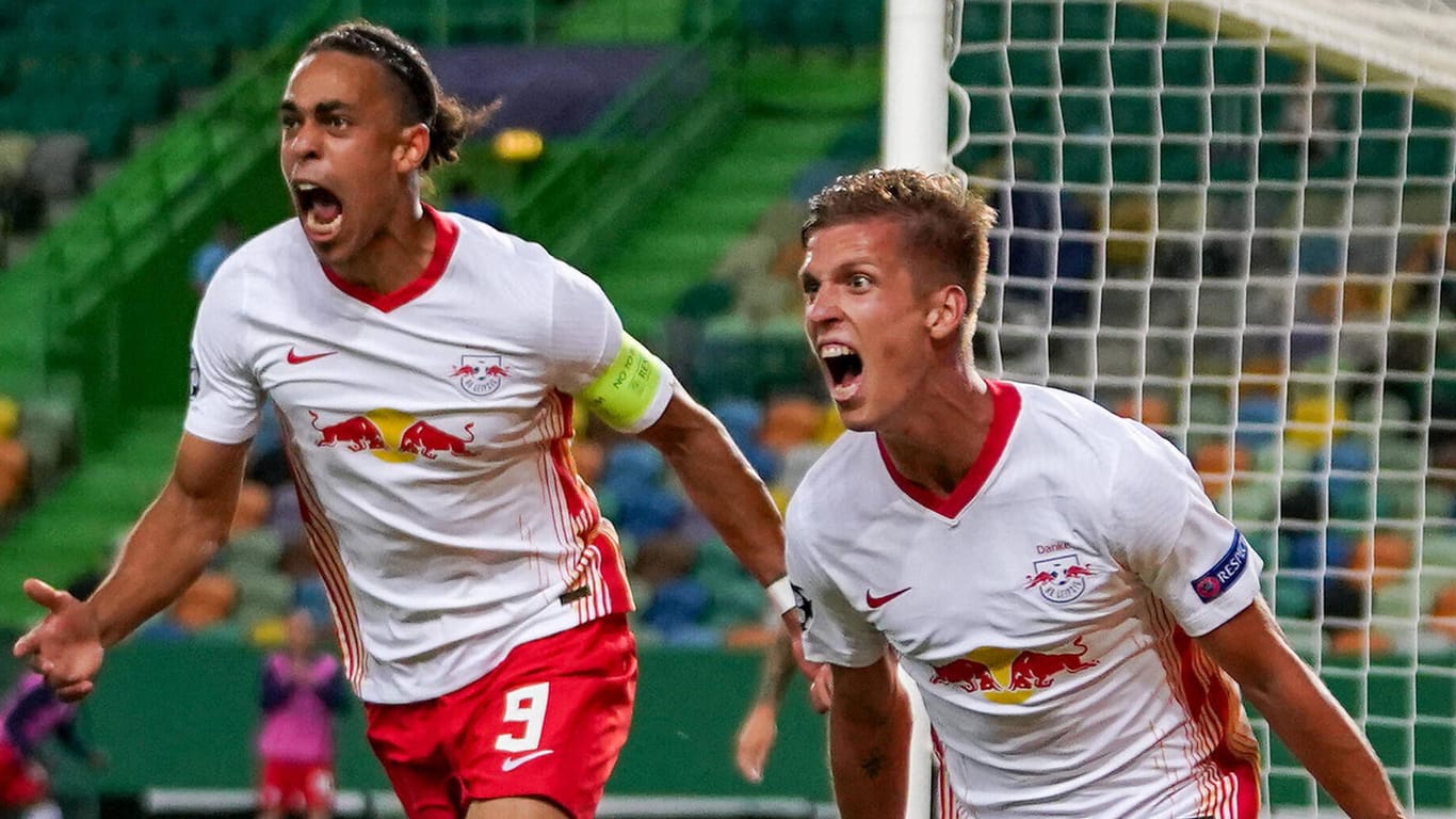 Torschütze Dani Olmo (re.) und Yussuf Poulsen (li.) jubeln gegen Atletico: RB Leipzig steht durch einen knappen Sieg im Champions-League-Halbfinale.