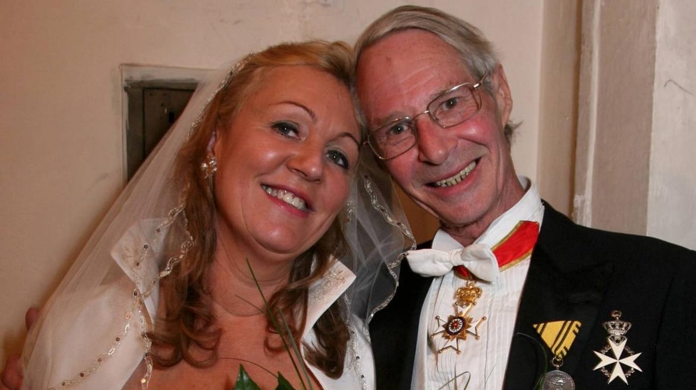 Gertraud Antonia Wagner-Schöppl und Waldemar zu Schaumburg-Lippe: Das Paar bei der Hochzeit im September 2008.