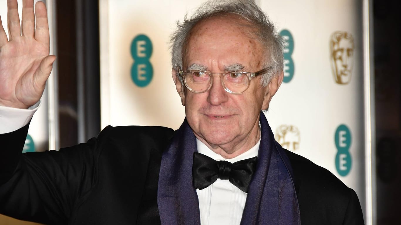 Jonathan Pryce: Er wird zu Prinz Philip.