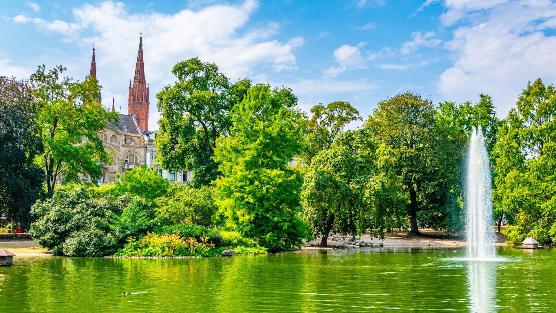 Wiesbaden: Viel Grün bietet der Kurpark.