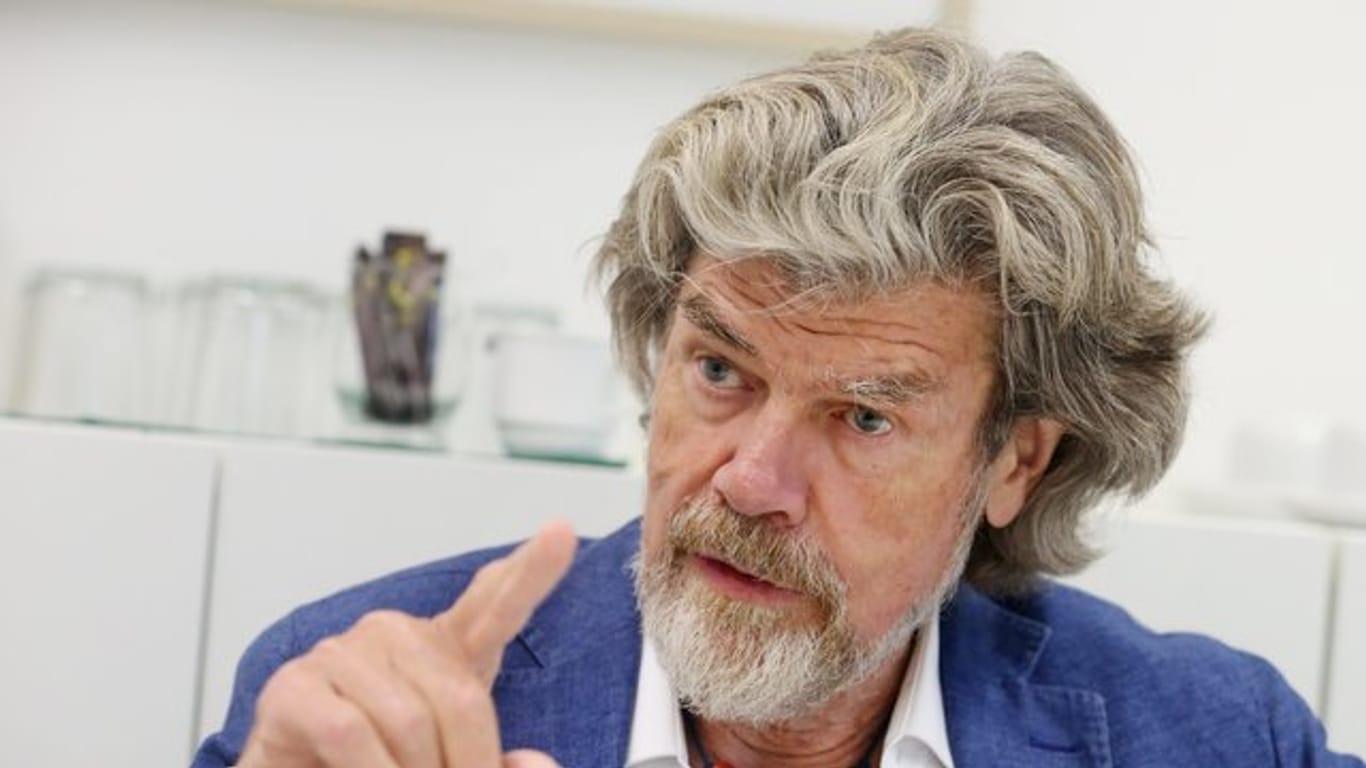 Bergsteiger Reinhold Messner kann nach eigenen Worten nicht schwimmen.