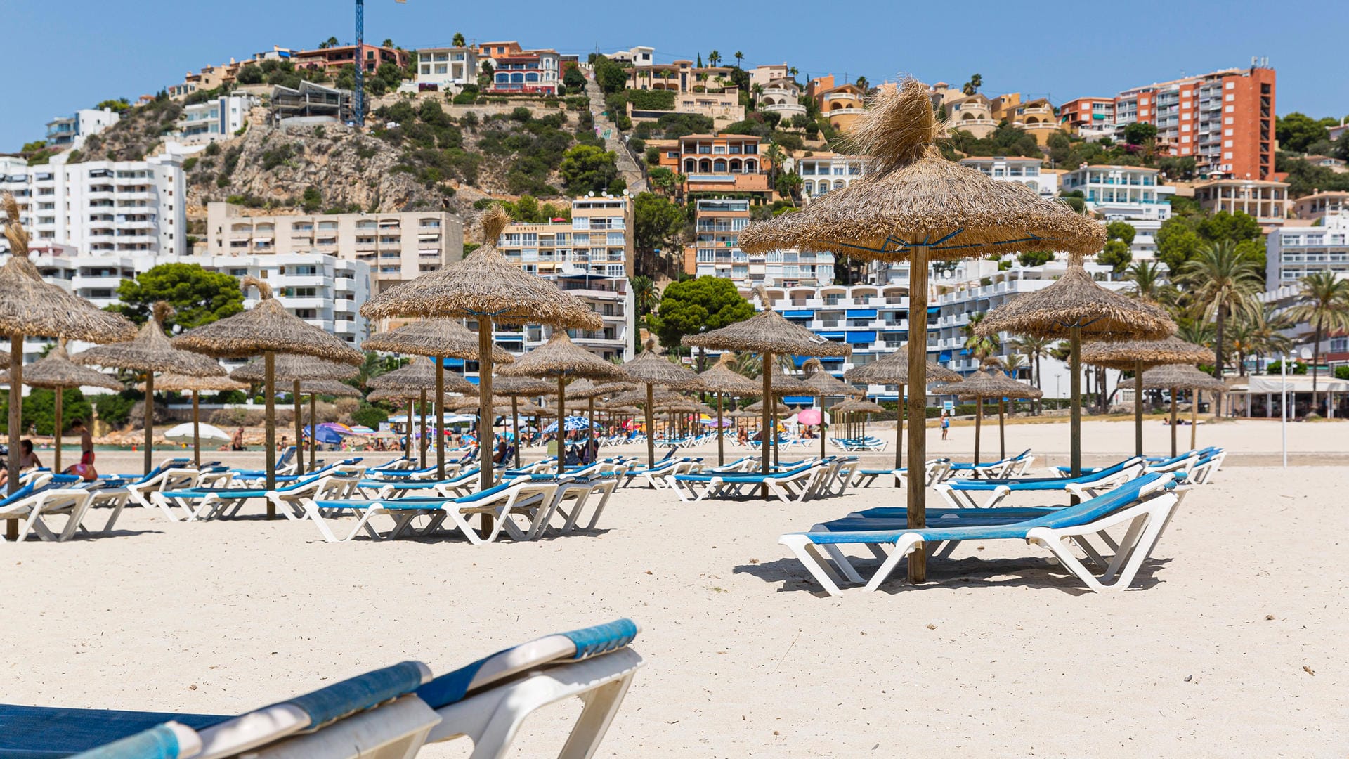 Strand von Santa Ponca: Mallorca trifft die Reisewarnung schwer.