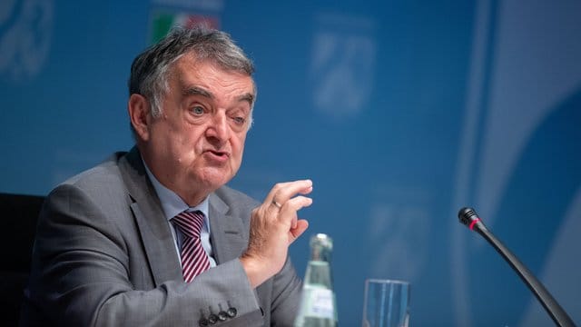 NRW-Innenminister Herbert Reul (CDU) NRW-Innenminister Herbert Reul (CDU)