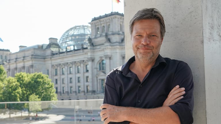 ARD-Sommerinterview mit Robert Habeck: Der Grünen-Chef macht eine Kampfansage an die Union.