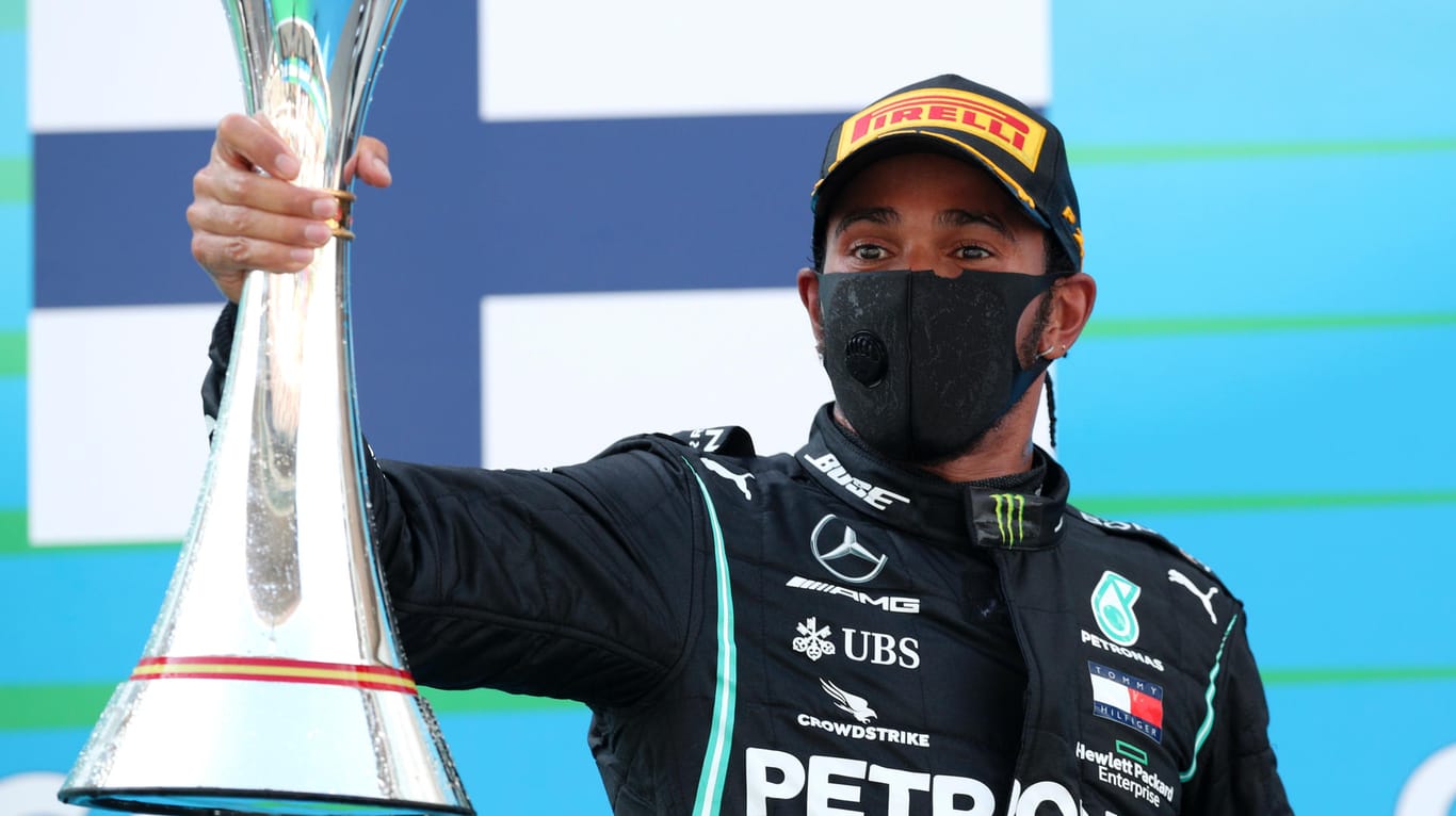 Lewis Hamilton: Der Formel-1-Weltmeister erhält den Großen Preis von Spanien.