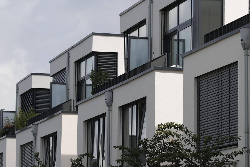 Neu gebaute Mehrfamilenhäuser in Düsseldorf: Unter bestimmten Bedingungen kann der Vermieter dem Mieter ohne Grund kündigen.