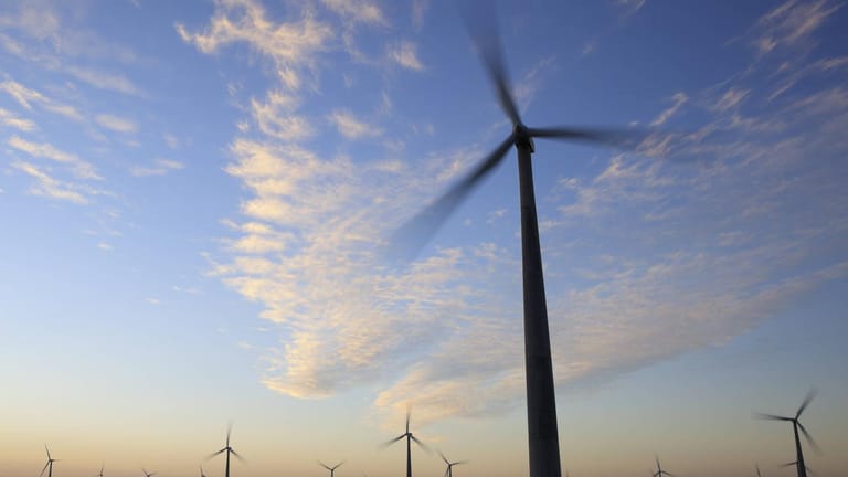 Windpark (Symbolbild): Nachhaltige Geldanlagen werden immer beliebter.