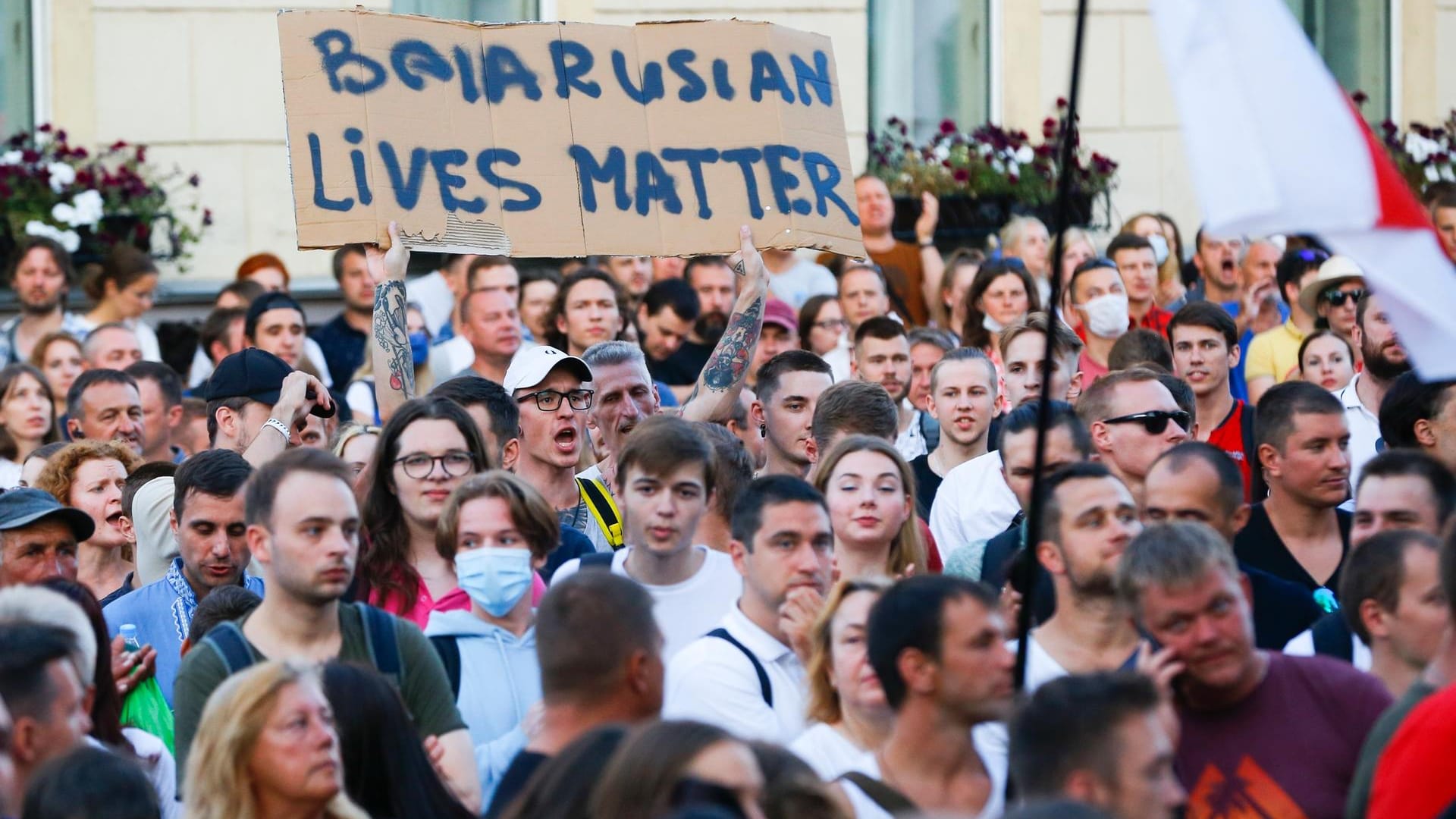 Demonstranten in Minsk: Die Proteste gegen Staatschef Lukaschenko gehen weiter.