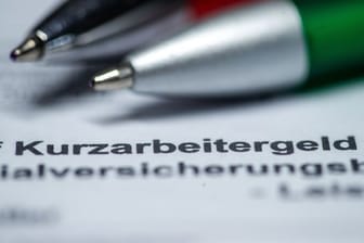 Laut IAB-Experten hat das Kurzarbeitergeld vielen Unternehmen in der Corona-Krise geholfen.