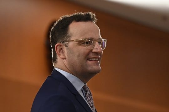 Jens Spahn kommt zu einer Kabinettssitzung