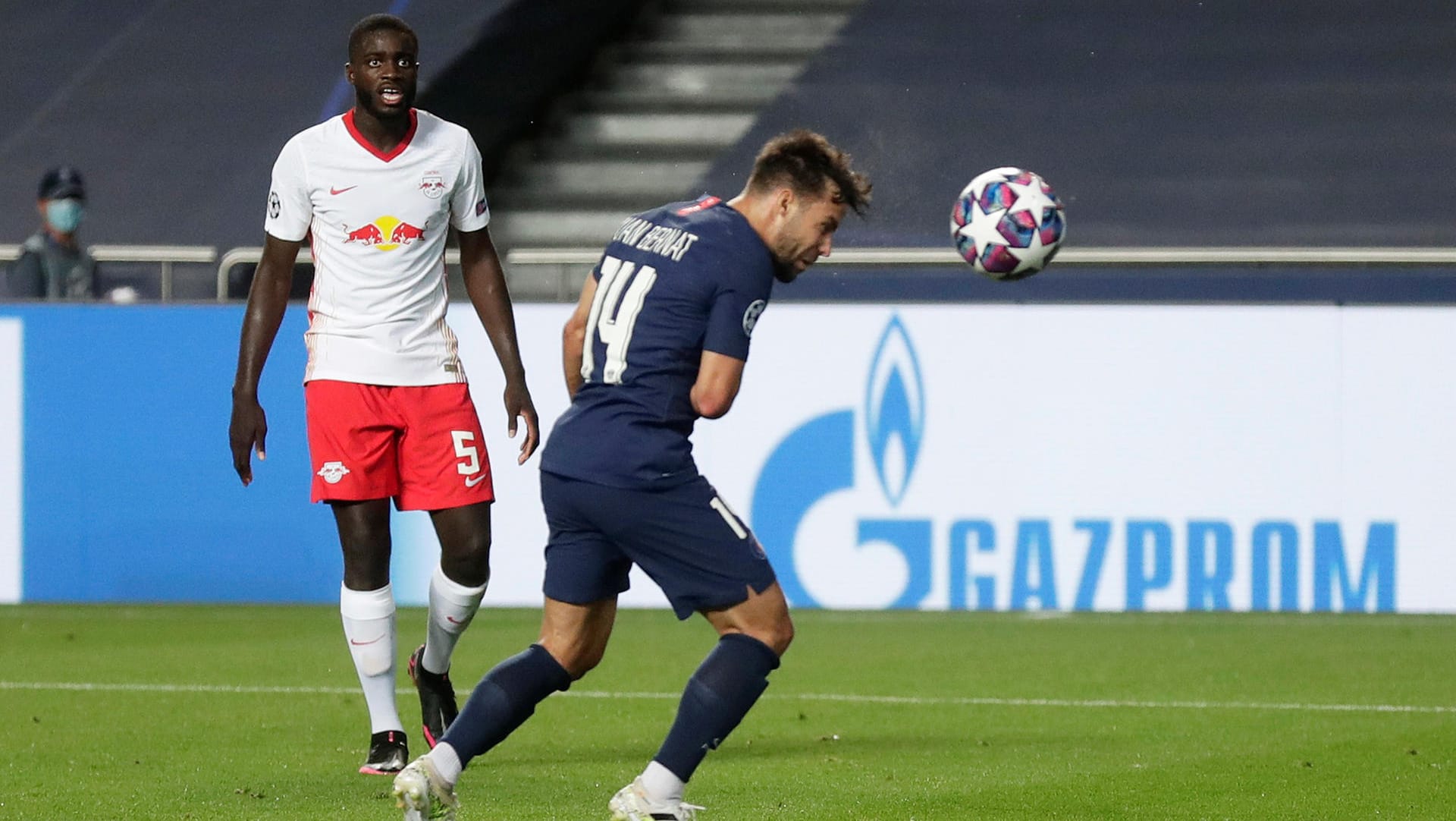 Champions League: Juan Bernat erzielt das 3:0 für Paris gegen Leipzig.