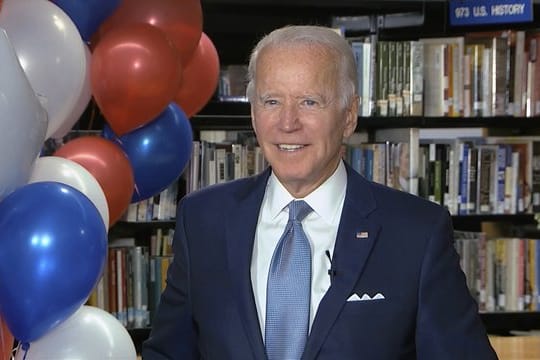Dieses von der Democratic National Convention zur Verfügung gestellte Videostandbild zeigt Joe Biden nach seiner Nominierung.