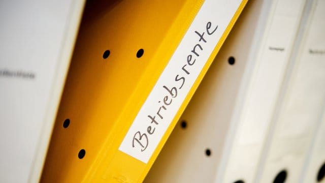 Die Betriebsrente kann eine wichtige Säule der eigenen Altersvorsorge sein. Die Betriebsrente kann eine wichtige Säule der eigenen Altersvorsorge sein.